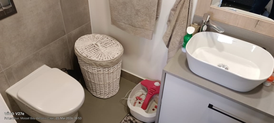 2 Bedroom Property for Sale in Island View Western Cape